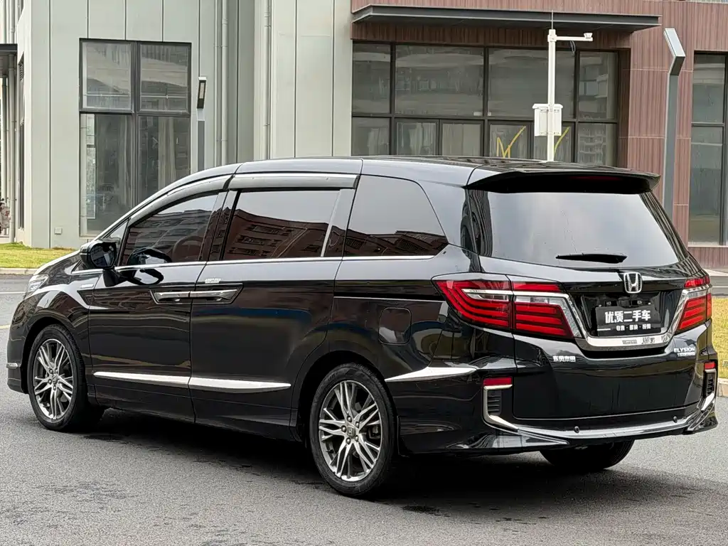 Honda Elysion 2020 — фото 10