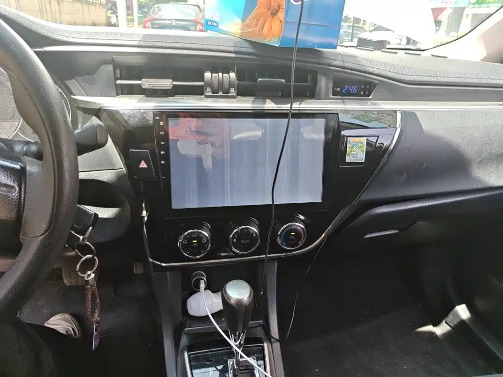 Toyota Corolla 2016 — фото 10
