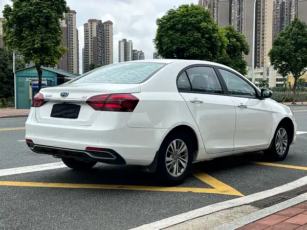 Geely Emgrand 2018