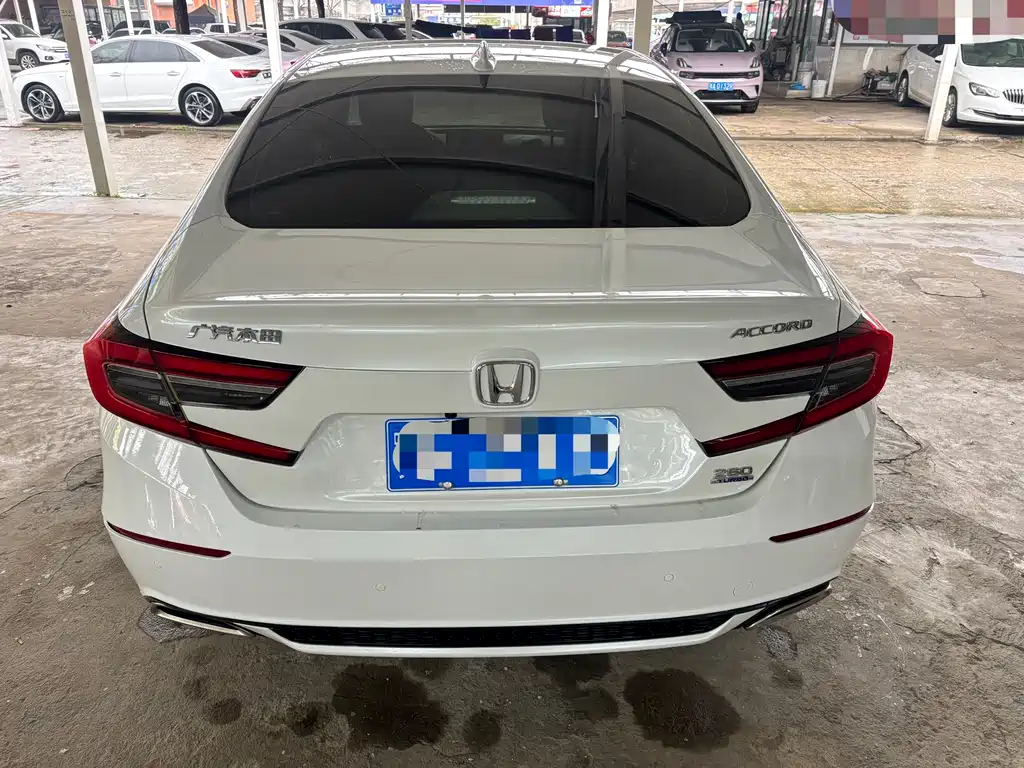 Honda Accord 2022 — фото 15