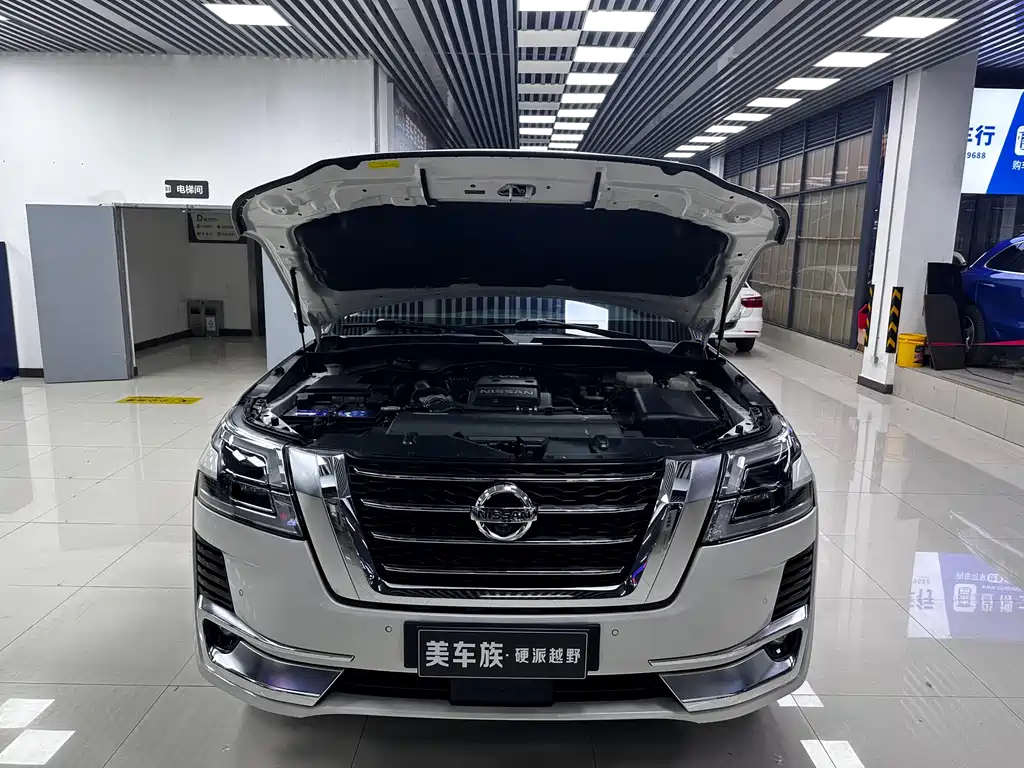 Nissan Patrol 2020 — фото 18