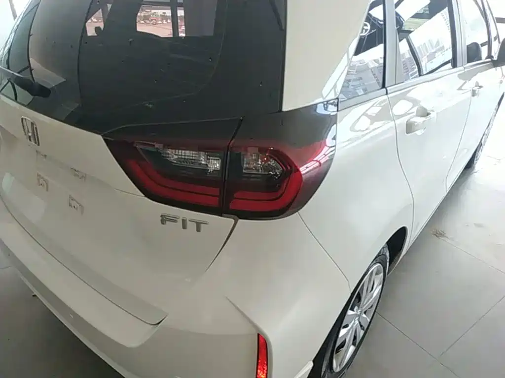 Honda Fit 2023 — фото 8