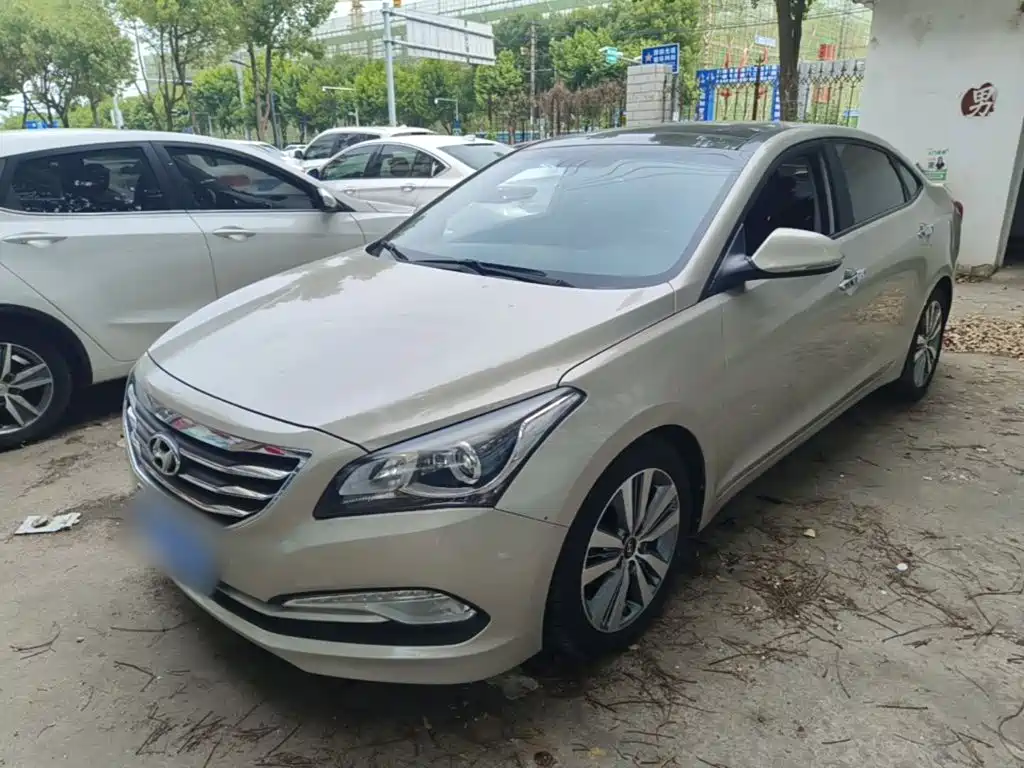 Hyundai Mistra 2015