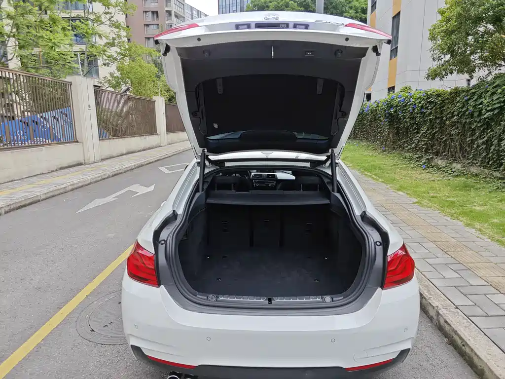 BMW 4 Series 2019 — фото 16