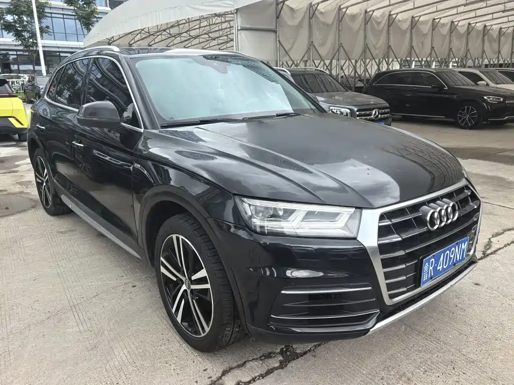 Audi Q5L 2018 — фото 3