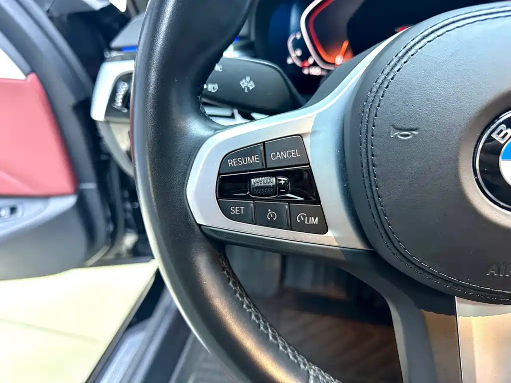 BMW 5 Series 2021 — фото 15