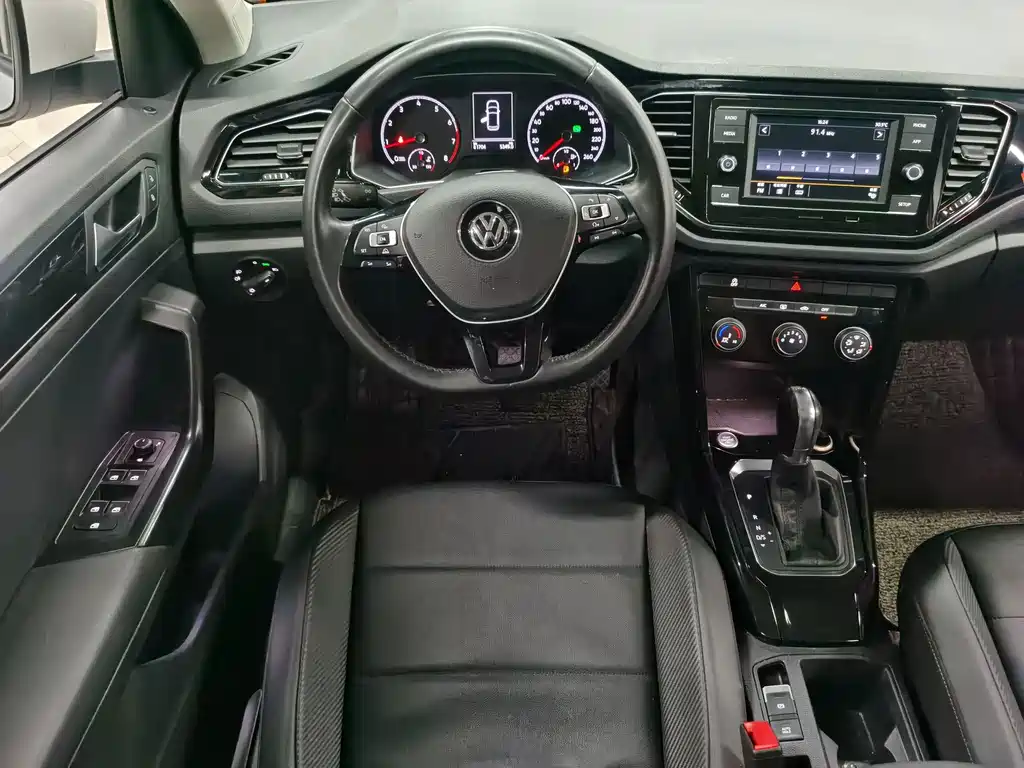 Volkswagen T-Roc 2019