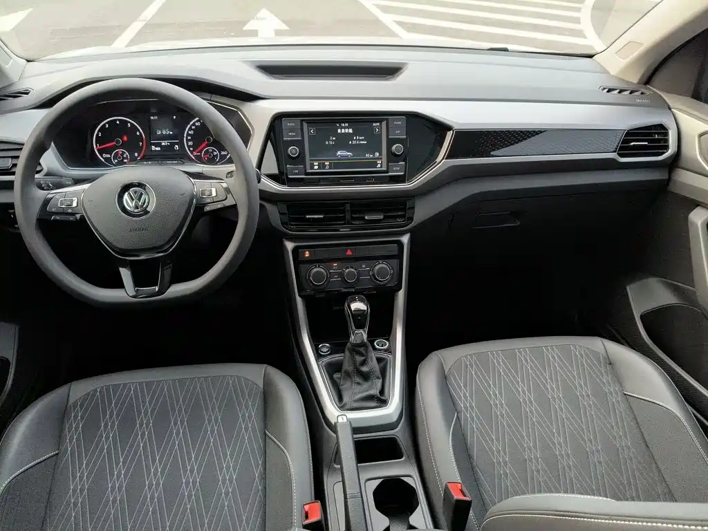 Volkswagen T-Cross 2020 — фото 10