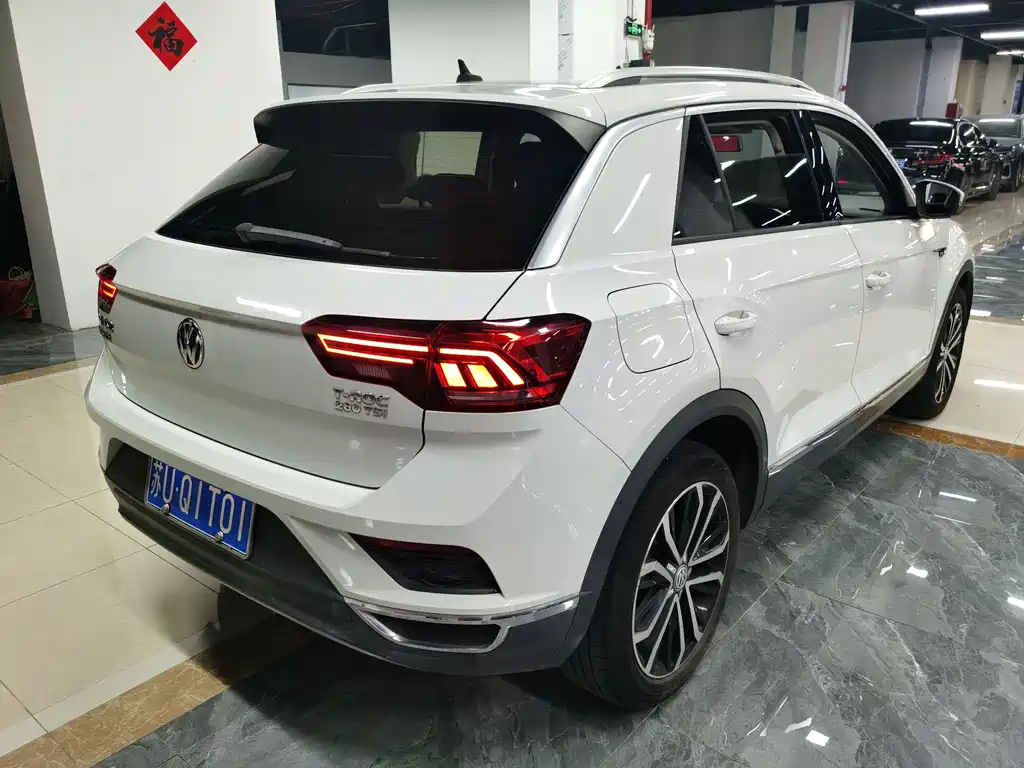 Volkswagen T-Roc 2019 — фото 8