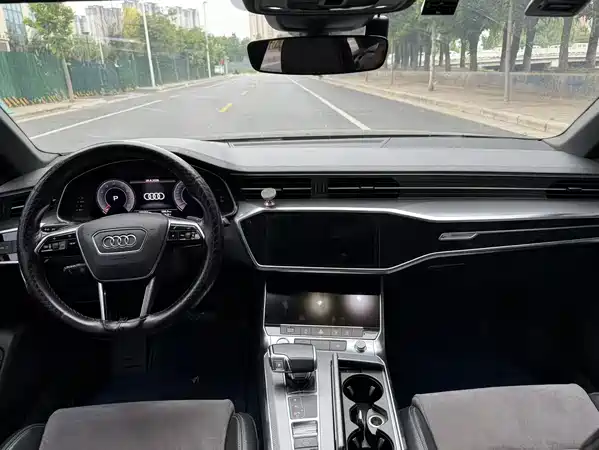 Audi A6L 2019