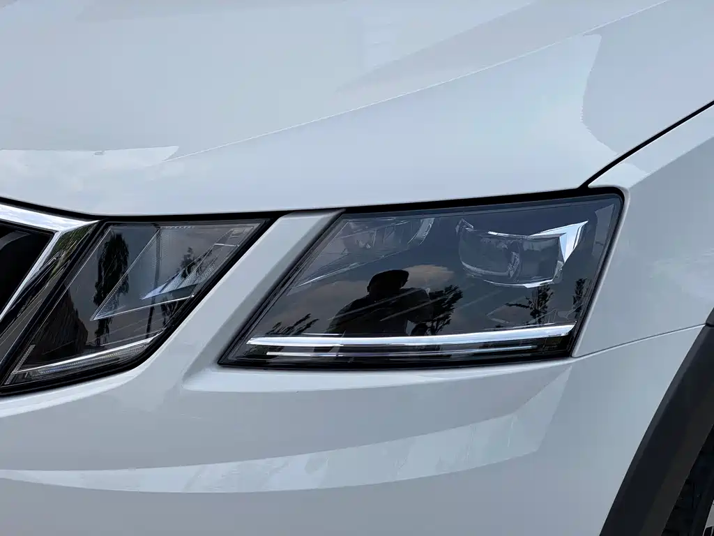 Skoda Octavia 2020 — фото 11