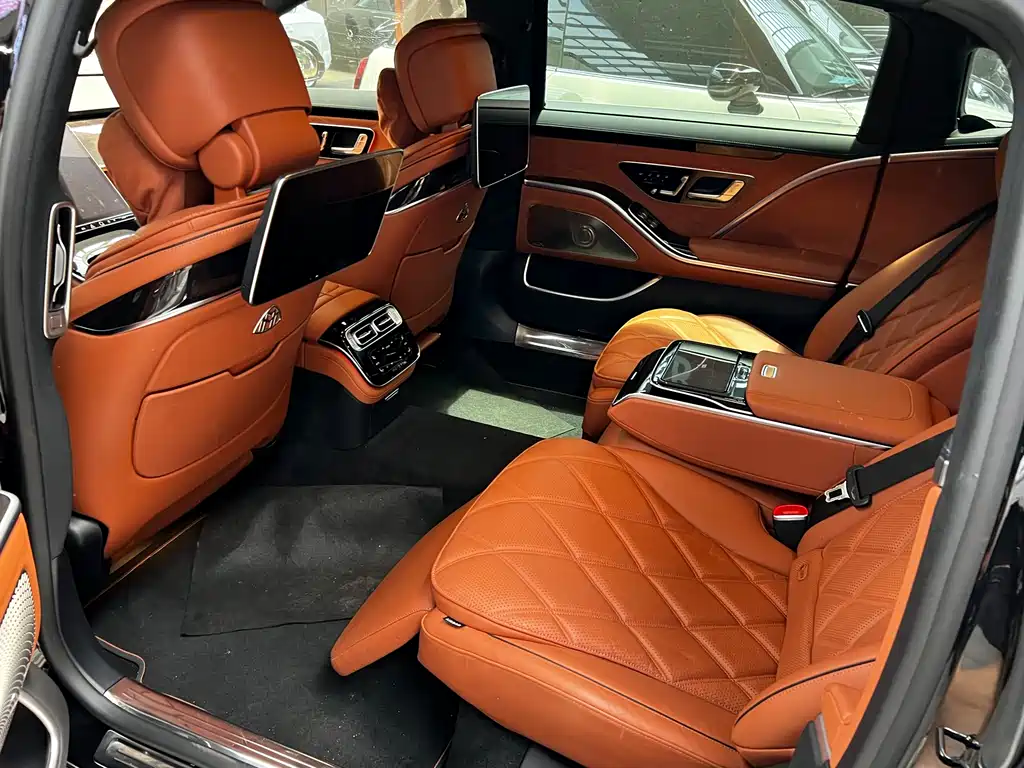 Mercedes-Benz S-Class 2024 — фото 15