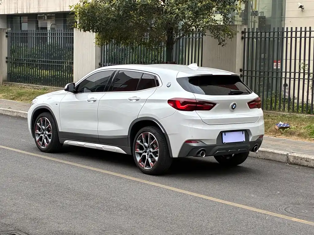 BMW X2 2022 — фото 6