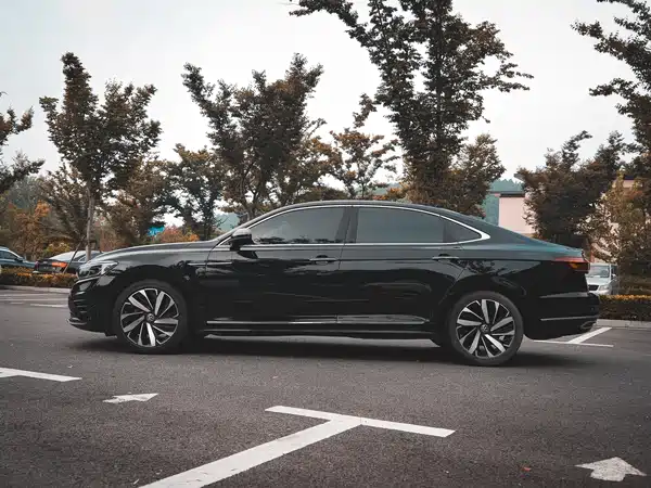 Volkswagen Passat 2022