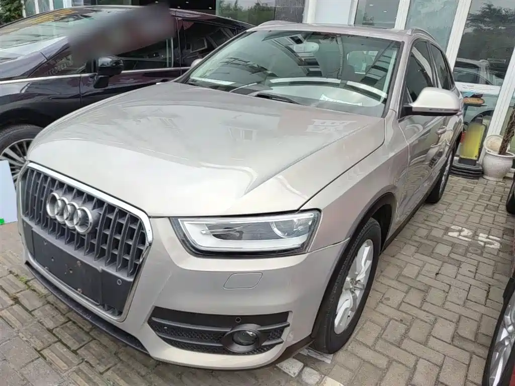 Audi Q3 2014