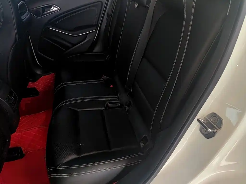 Mercedes-Benz GLA 2018 — фото 13