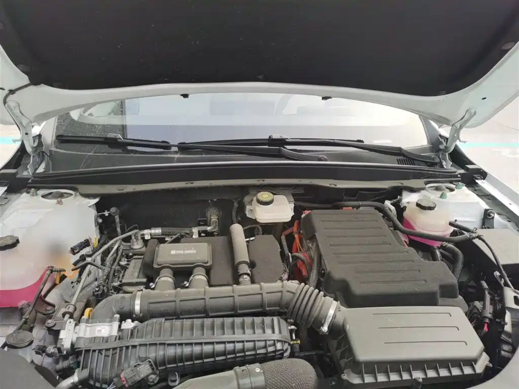 BYD Seal 05 DM-i 2025 — фото 20