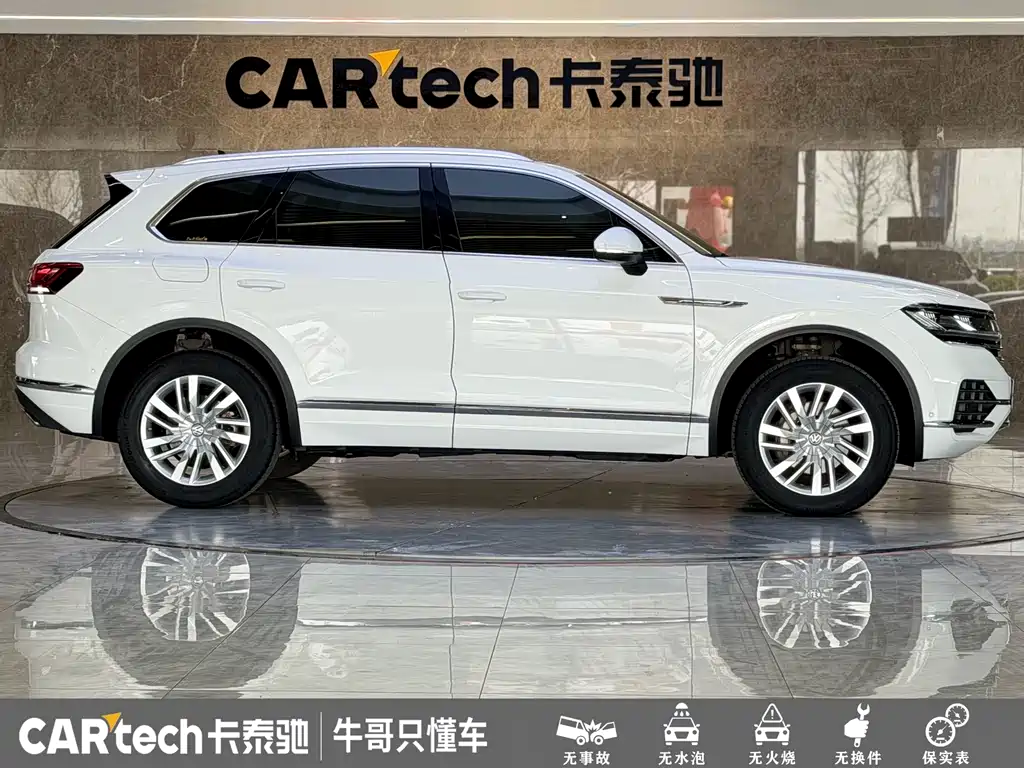 Volkswagen Touareg 2019 — фото 23