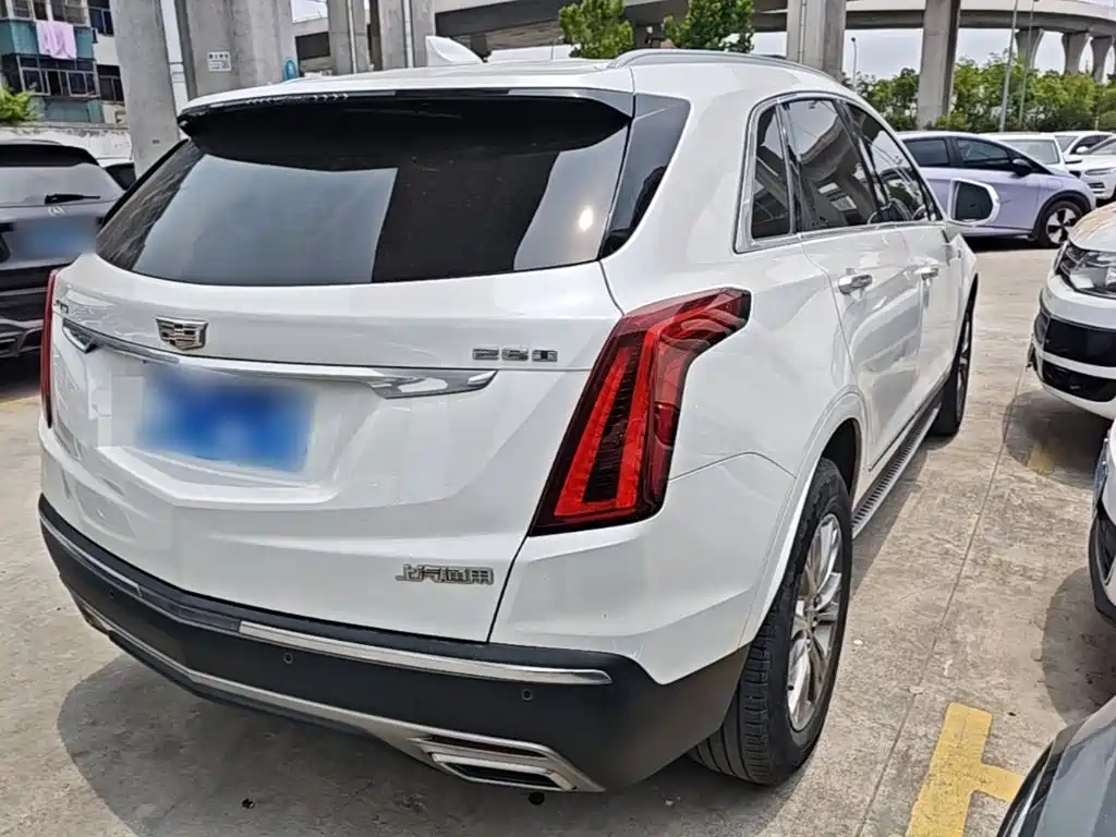 Cadillac XT5 2022 — фото 7