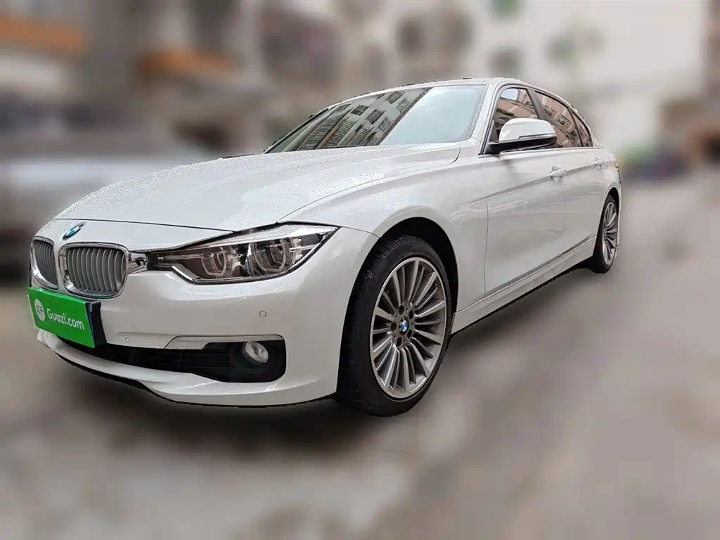 BMW 3 Series 2019 — фото 1