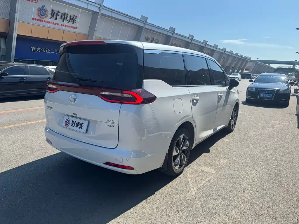 GAC Trumpchi M6 2022 — фото 10