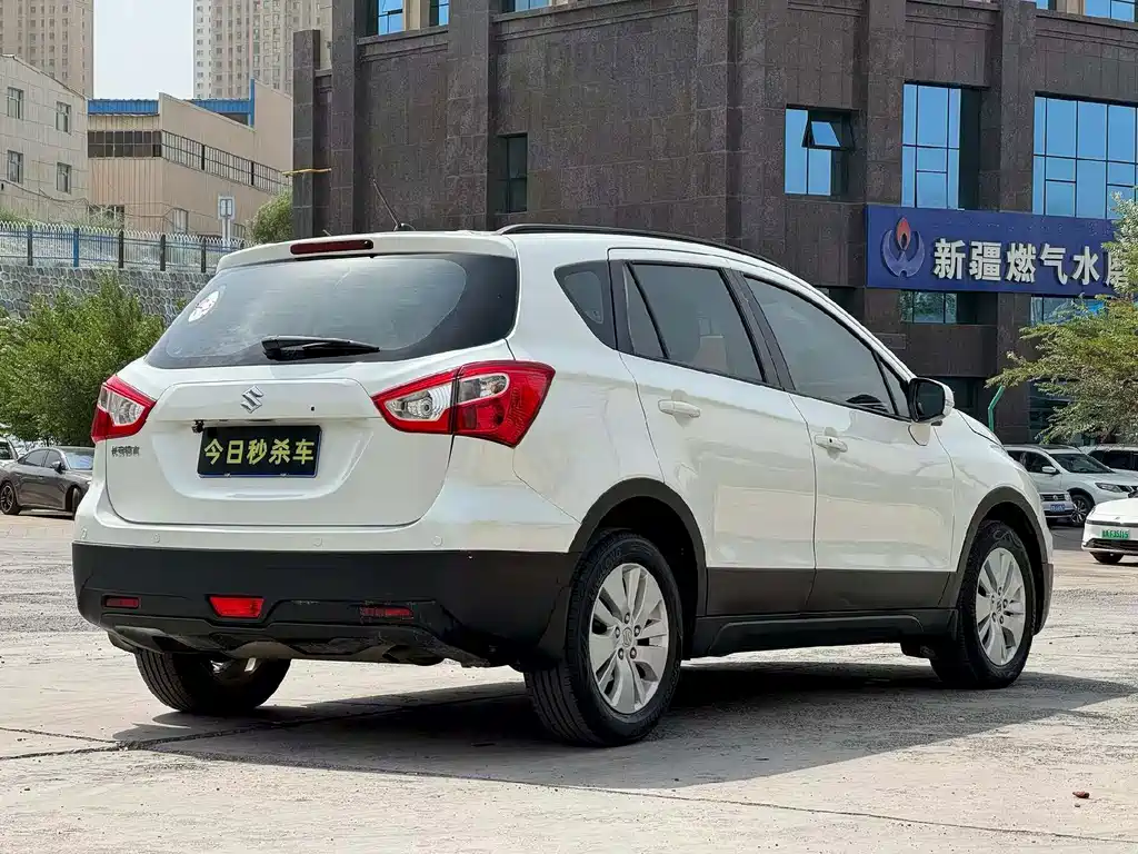 Suzuki S-Cross 2015 — фото 9