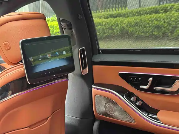 Mercedes-Benz S-Class 2023