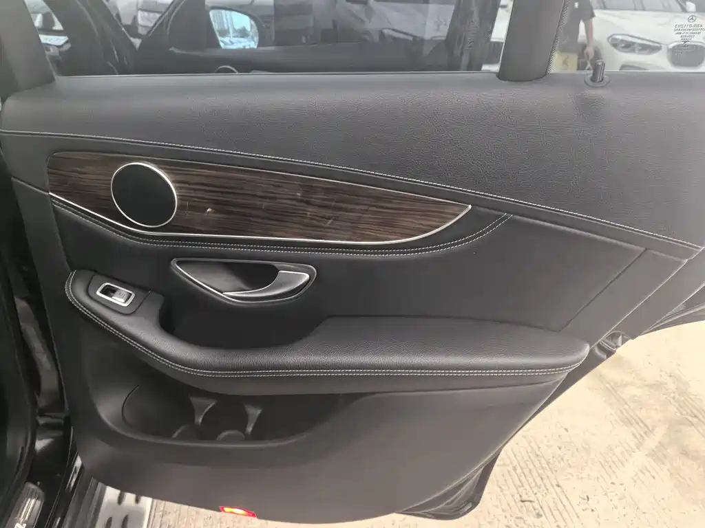 Mercedes-Benz GLC 2019 — фото 19