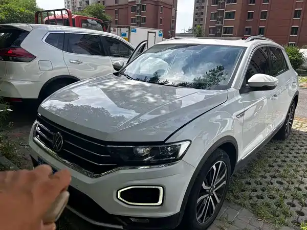 Volkswagen T-Roc 2023