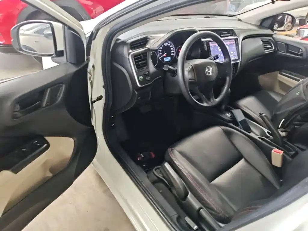 Honda City 2018 — фото 16