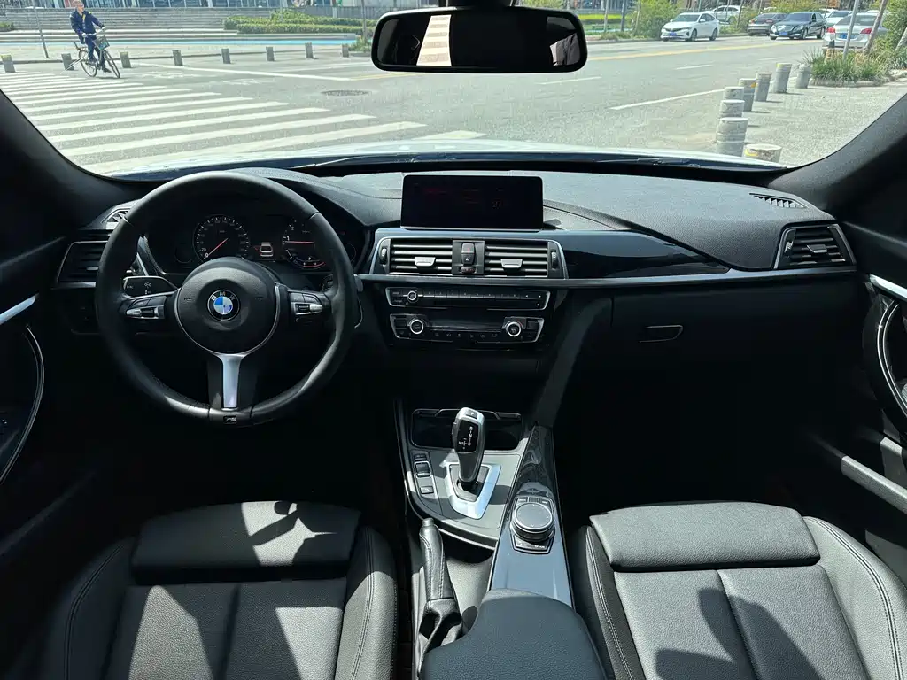 BMW 3 Series GT 2021