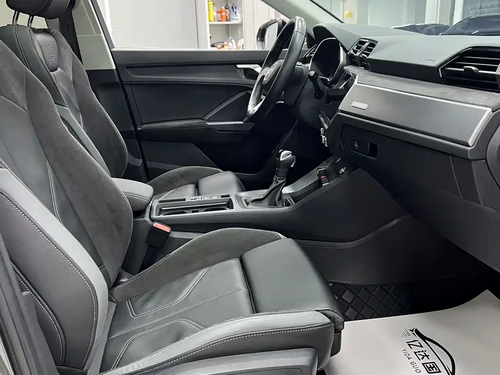 Audi Q3 Sportback 2023 — фото 16