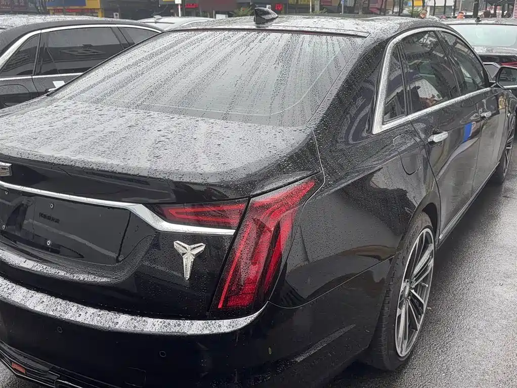 Cadillac CT6 2019 — фото 8