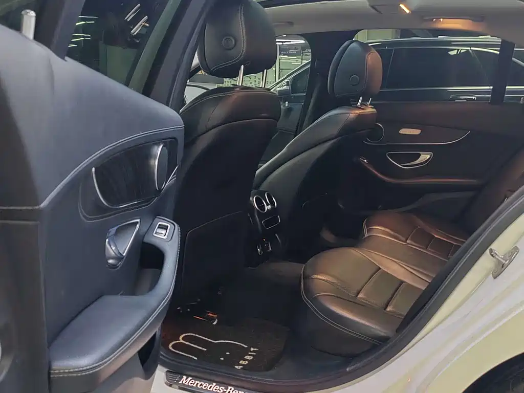 Mercedes-Benz C-Class 2019 — фото 10