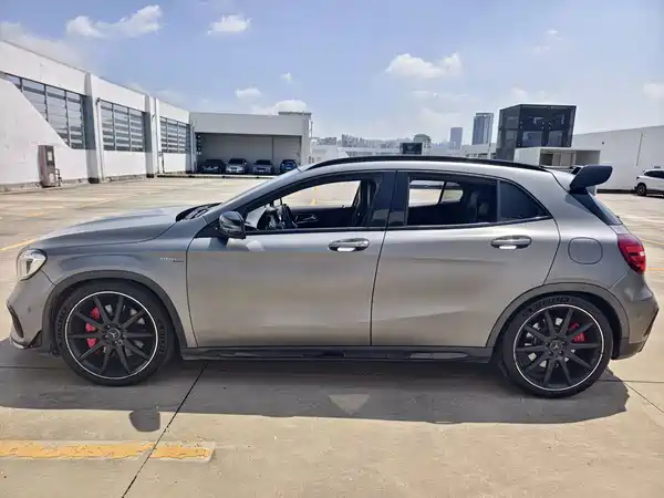 Mercedes-Benz GLA AMG 2017