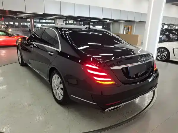 Mercedes-Benz S-Class 2018
