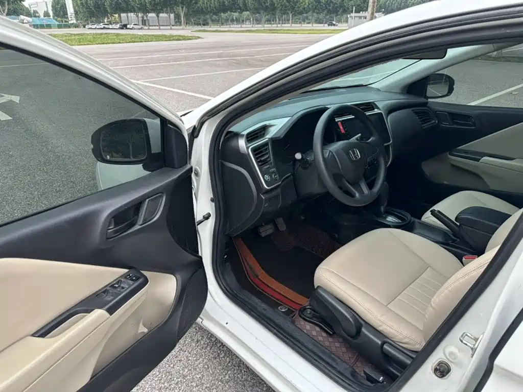 Honda City 2018 — фото 14