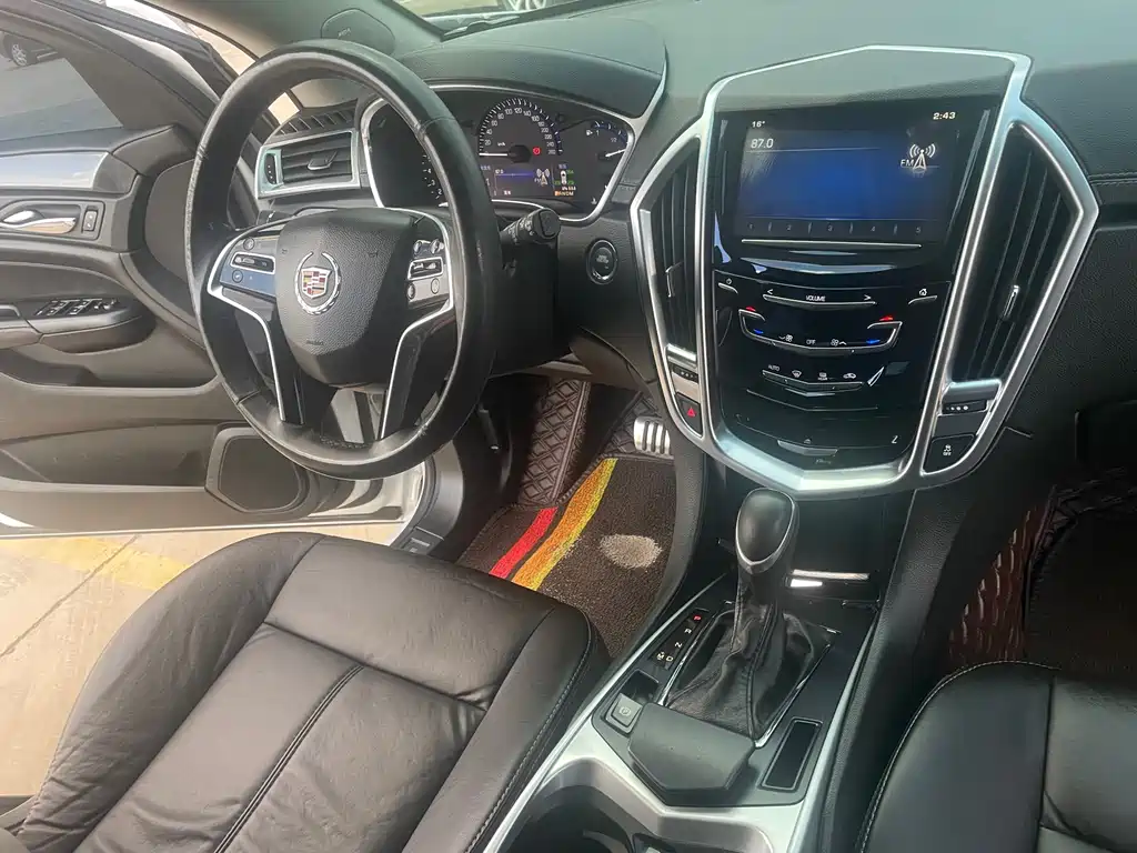 Cadillac SRX 2015 — фото 14
