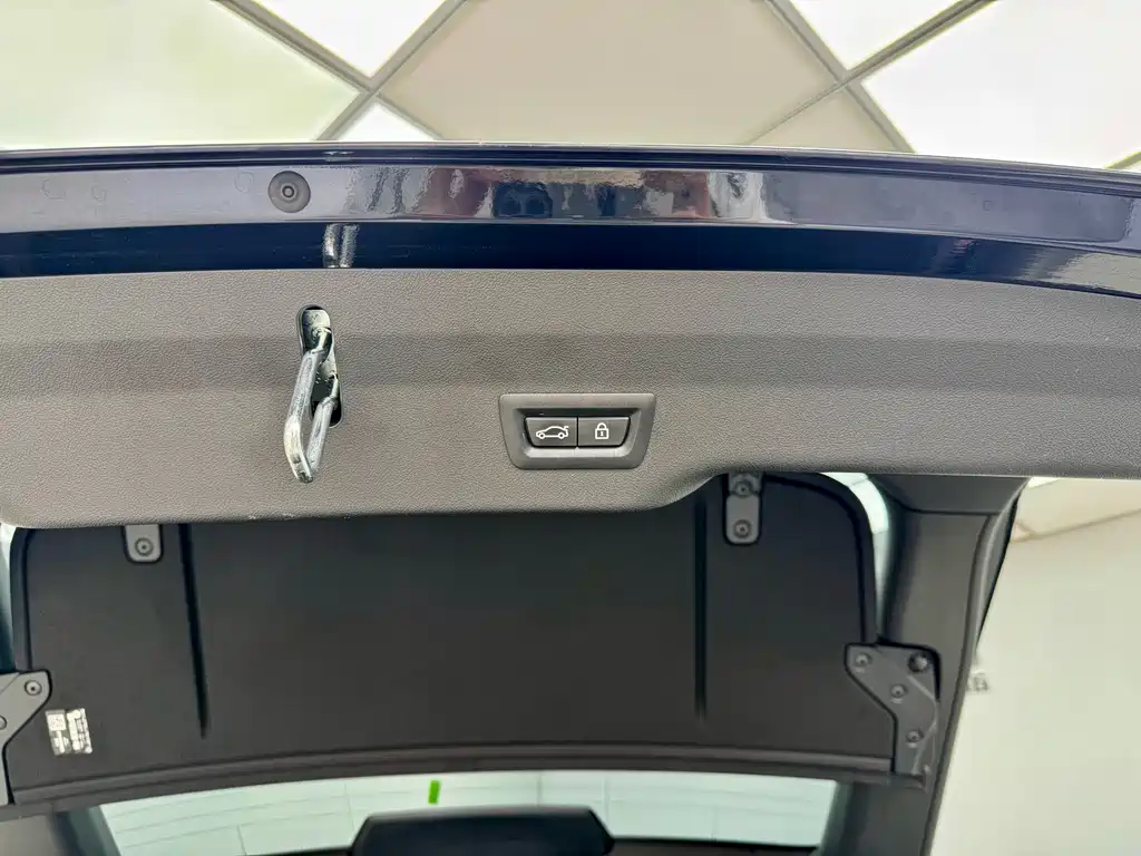 BMW 6 Series GT 2018 — фото 25