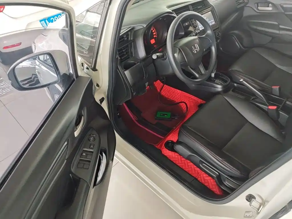 Honda Fit 2018 — фото 16