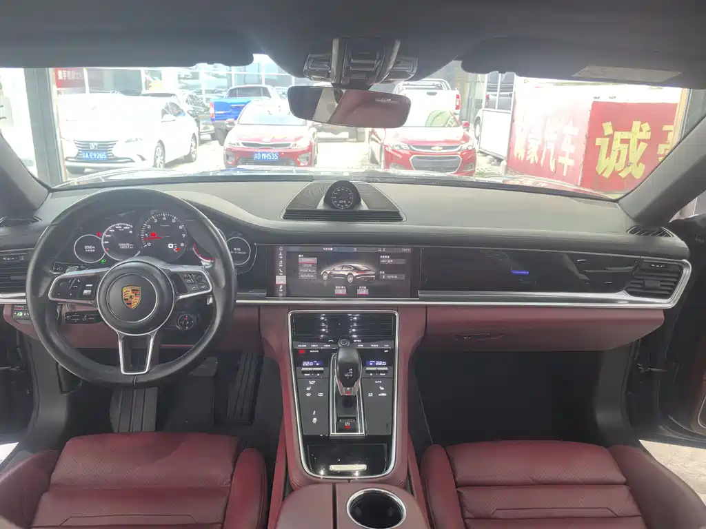 Porsche Panamera 2017 — фото 10