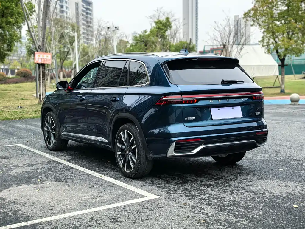 Geely Xingyue L 2022 — фото 11