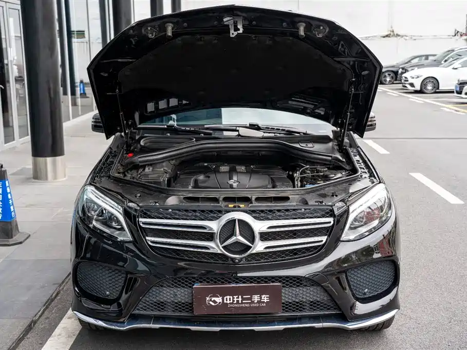Mercedes-Benz GLE 2018 — фото 20
