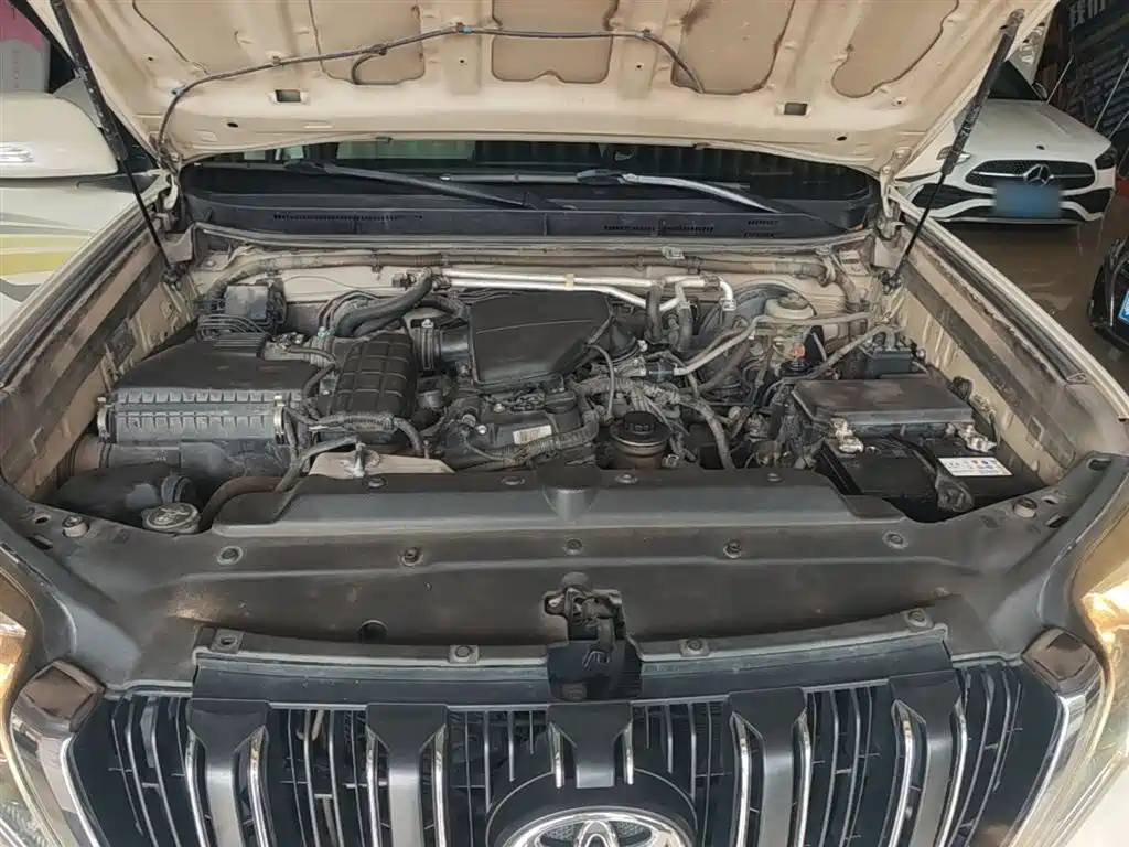 Toyota Prado 2015 — фото 20