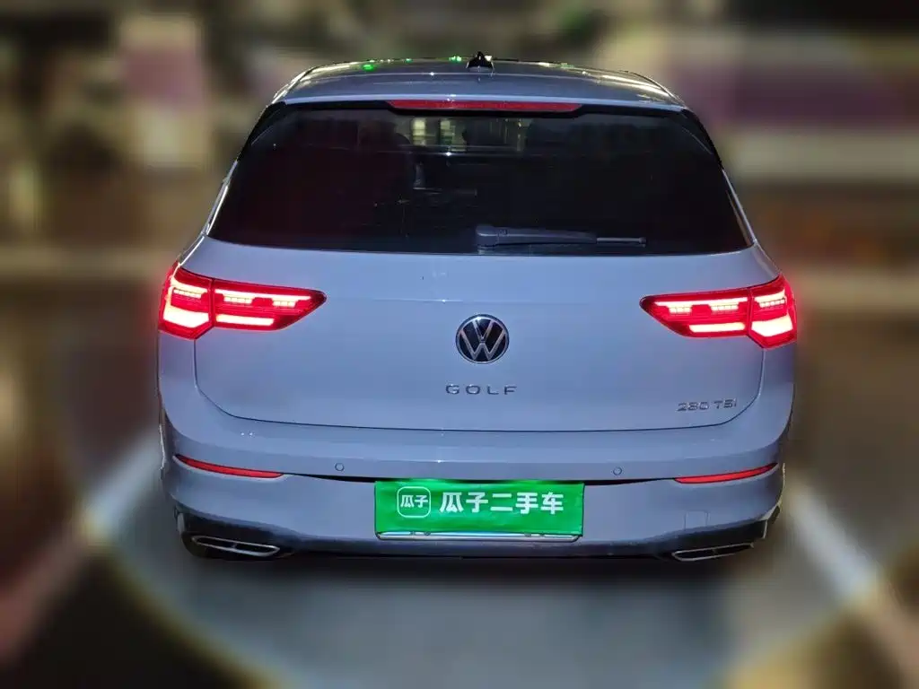 Volkswagen Golf 2024
