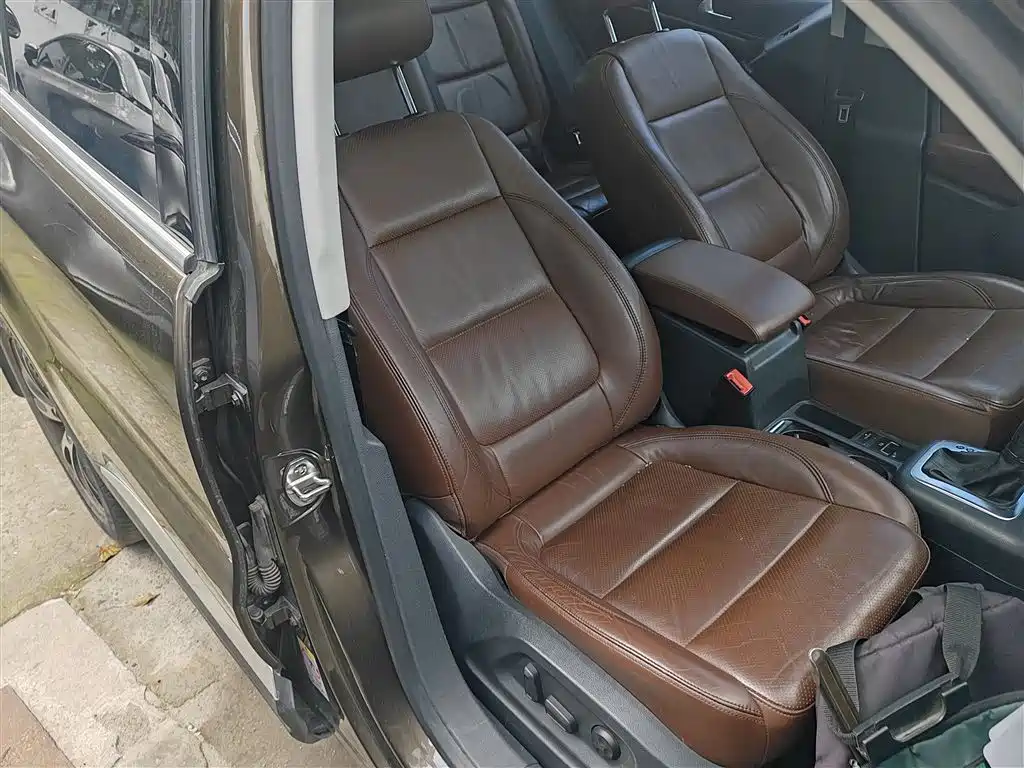 Volkswagen Tiguan 2016 — фото 25