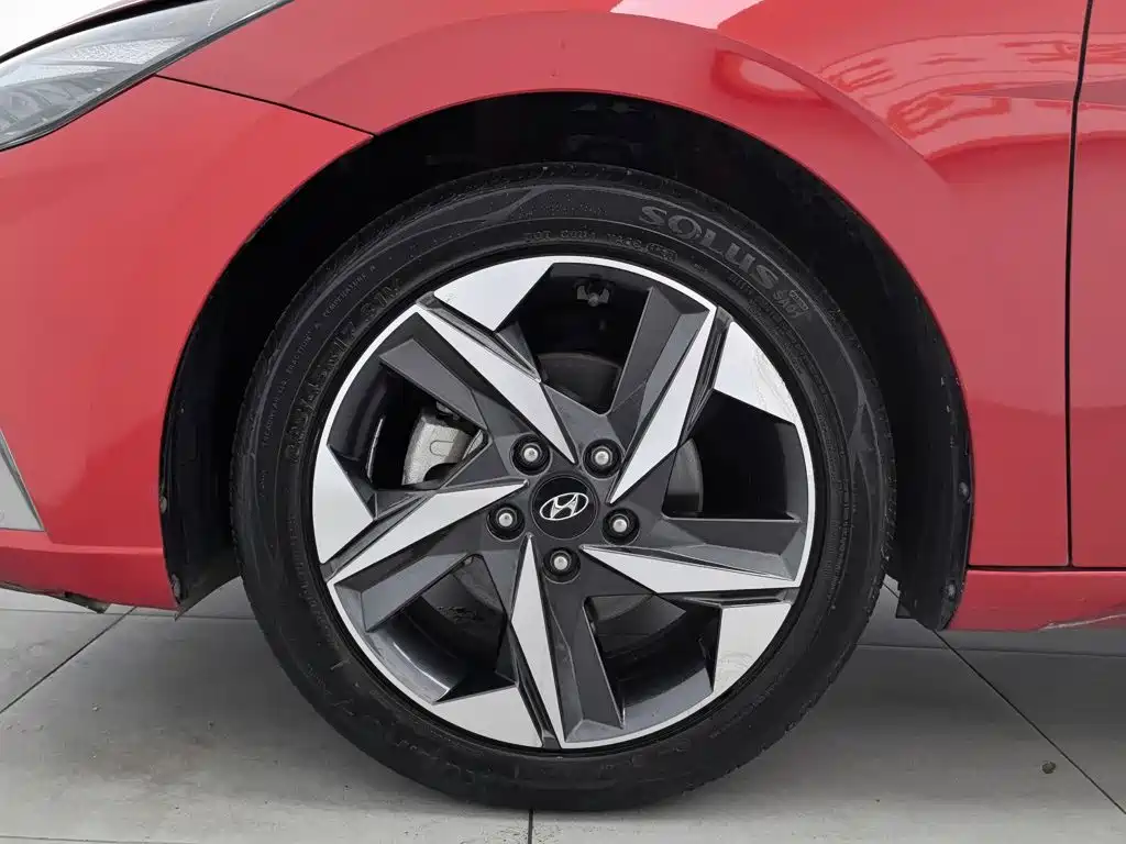 Hyundai Elantra 2021 — фото 17