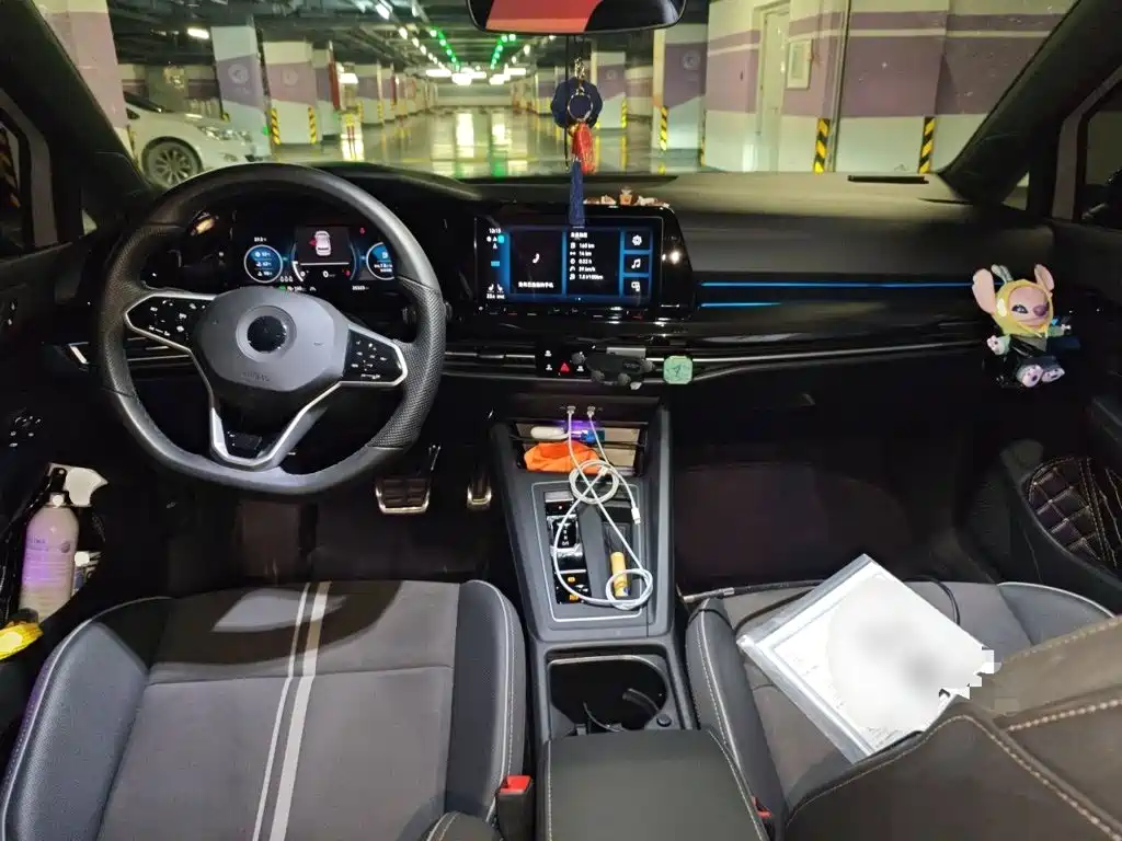 Volkswagen Golf 2024