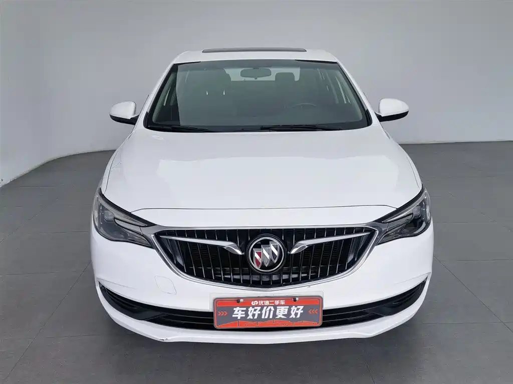 Buick Excelle 2018 — фото 3