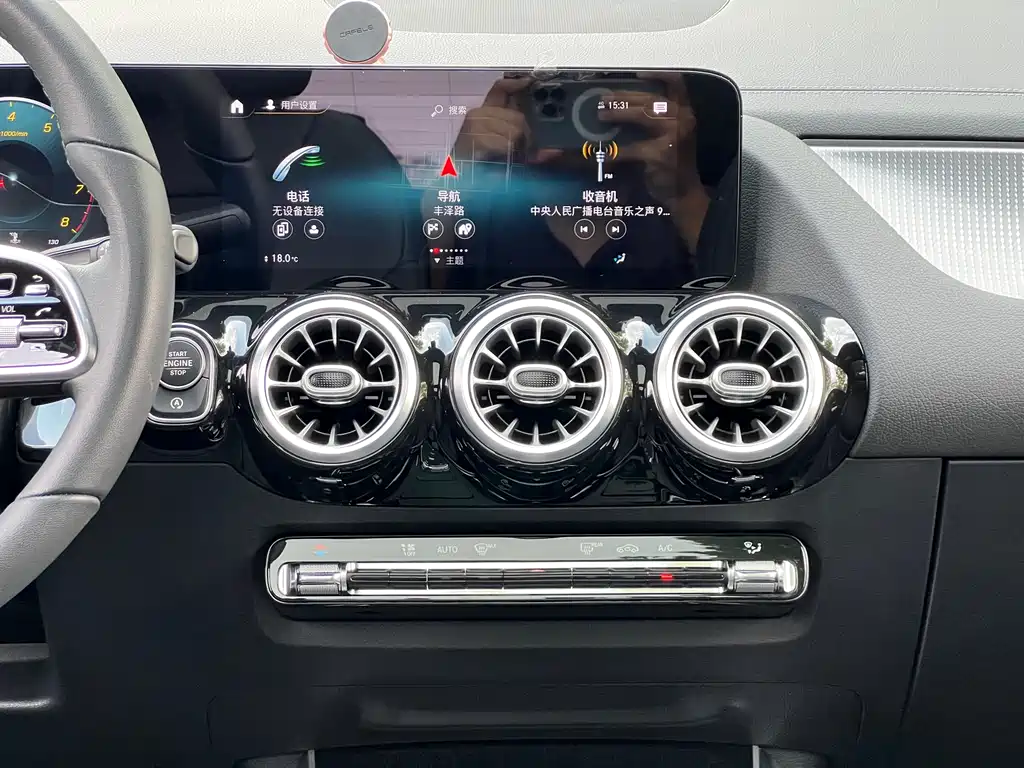 Mercedes-Benz GLA 2021 — фото 12
